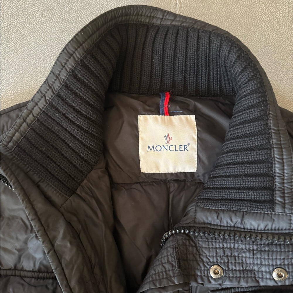 Moncler Men's Down Filled Jacket Size 5